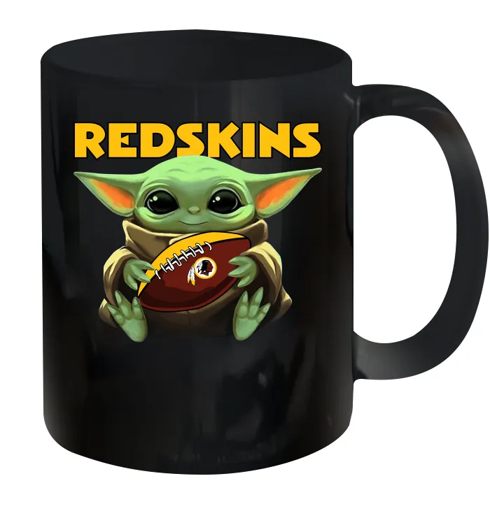 Baby Yoda Loves The Washington Redskins Star Wars Baby Yoda Hugs Redskins NFL Ceramic Mug 11oz