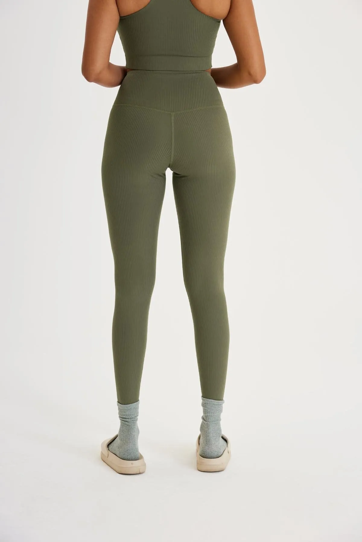 RIB High-Rise Leggings - Made from recycled bottles