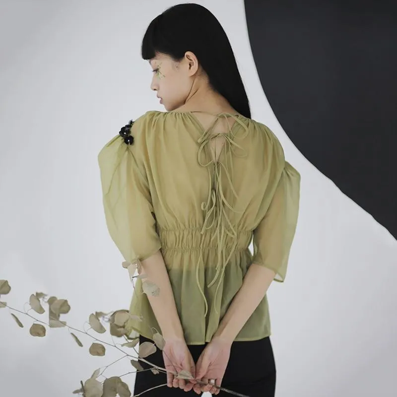 Yuriko O-Neck Pleated Sleeve Shirt